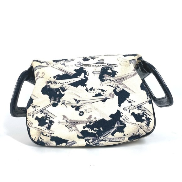 CHANEL Black Bag - Picture 2 of 13